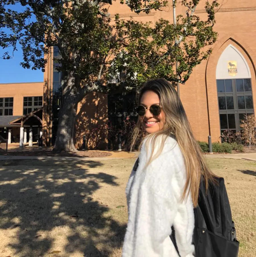AUP student on her American university campus
